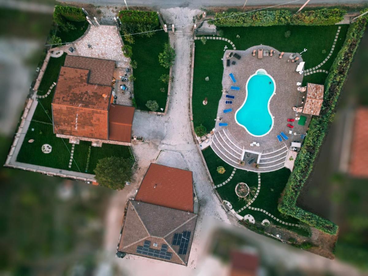 Truni Farm Country House Bisaccia Esterno foto